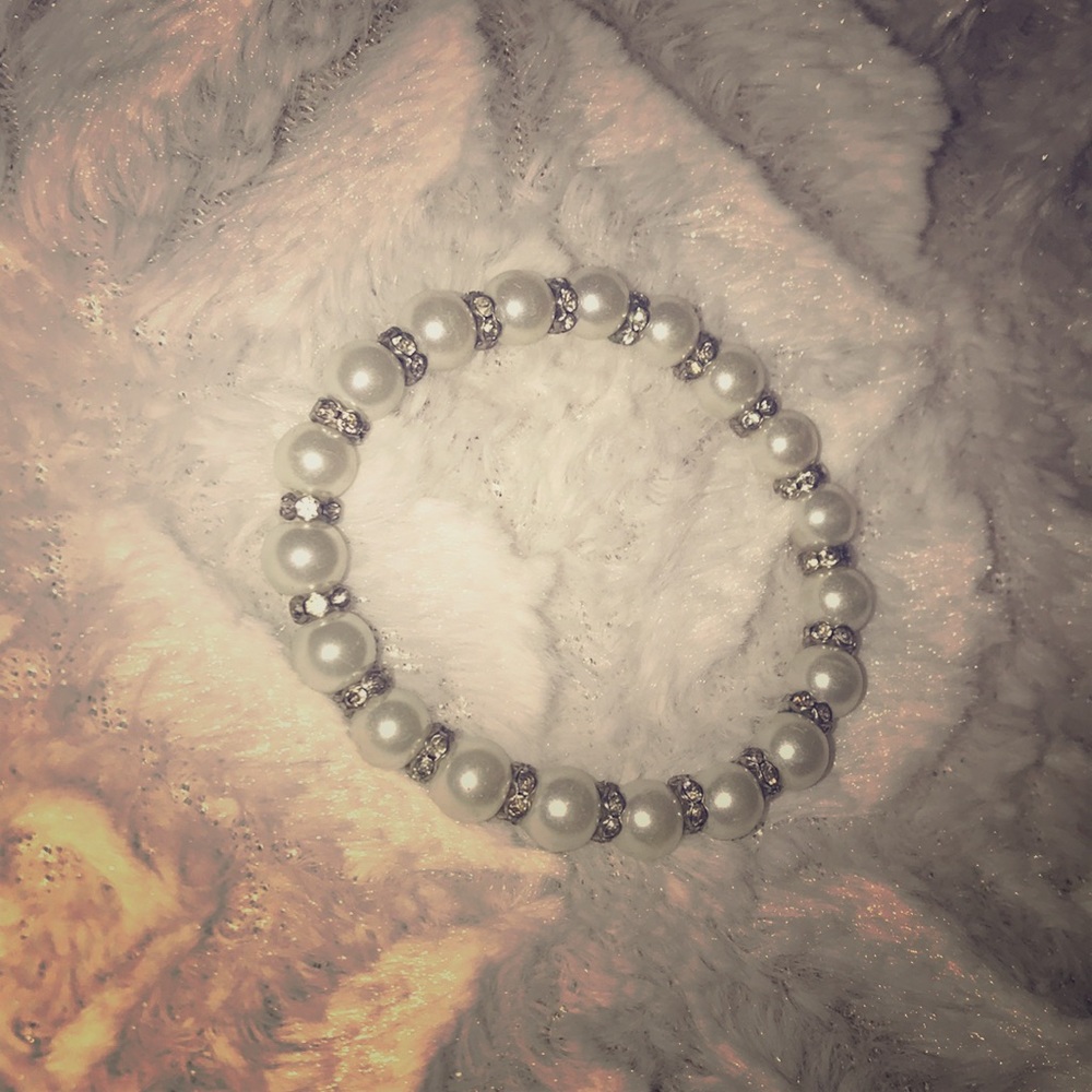 Pearl/Rhinestone Bracelet